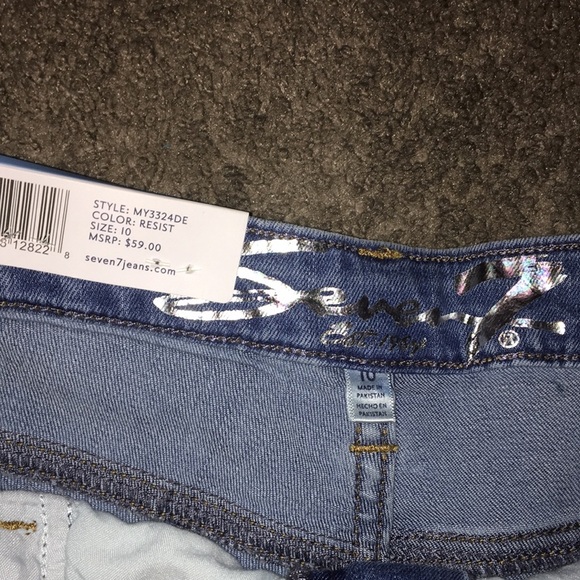 NWT Seven 7 Weekend Resist Raw Hem Denim Short - Picture 2 of 5